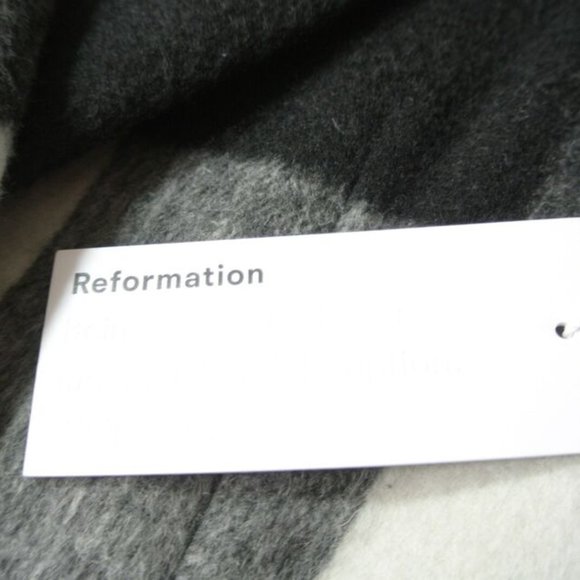 NWT Reformation York Coat in Light Grey Plaid Size L #1465 - Picture 12 of 12